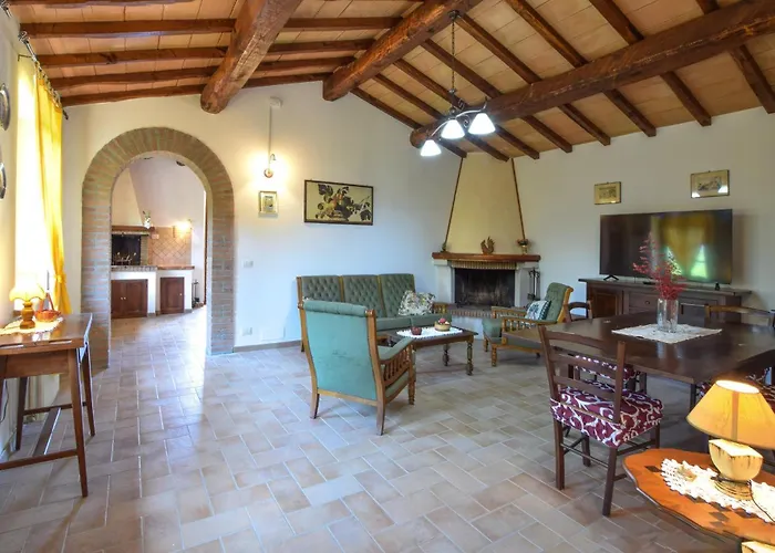 Nascarella بيت للعطل *